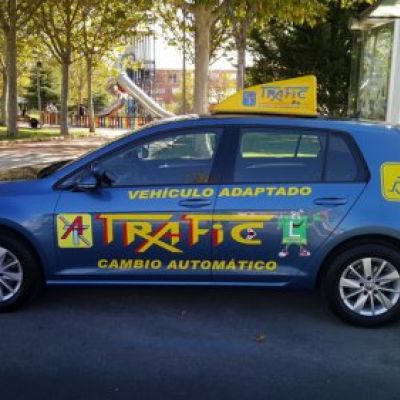 Vehículo automático y adaptado